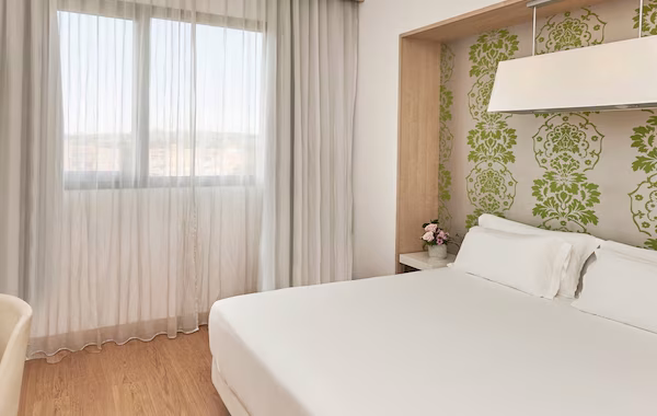 NH_Campo_Cartagena_Room_Standard_Double_Desk